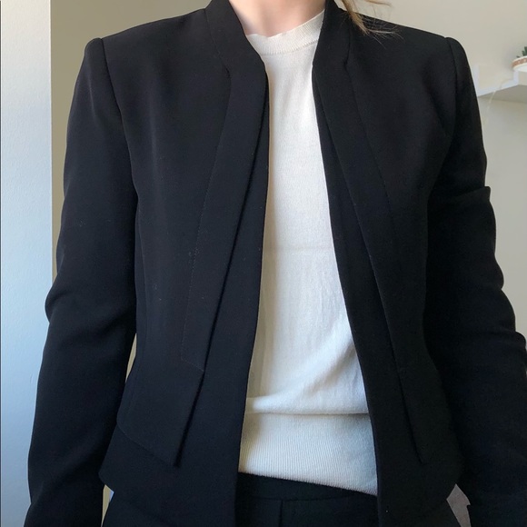 Black blazer - Picture 2 of 4